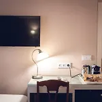 Castanuelos Guest house 2*