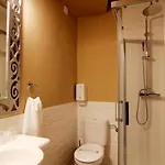 Castanuelos Guest house 2*