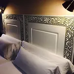 Castanuelos Guest house 2*