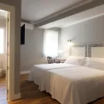 Castanuelos Guest house