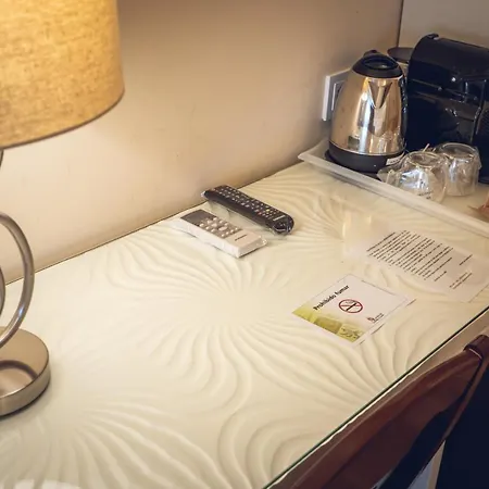 Guest house Castanuelos 2*