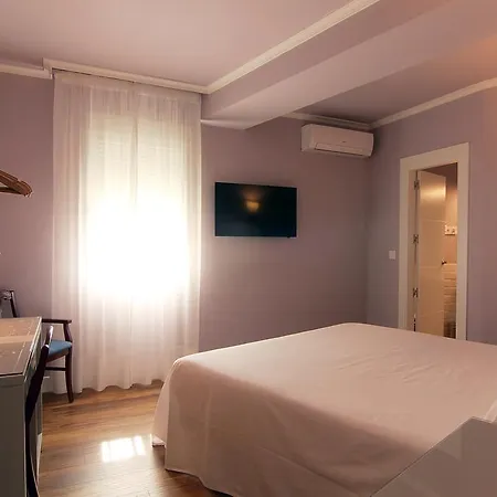 Castanuelos Candeleda