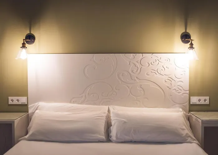 게스트하우스 Castanuelos 2*