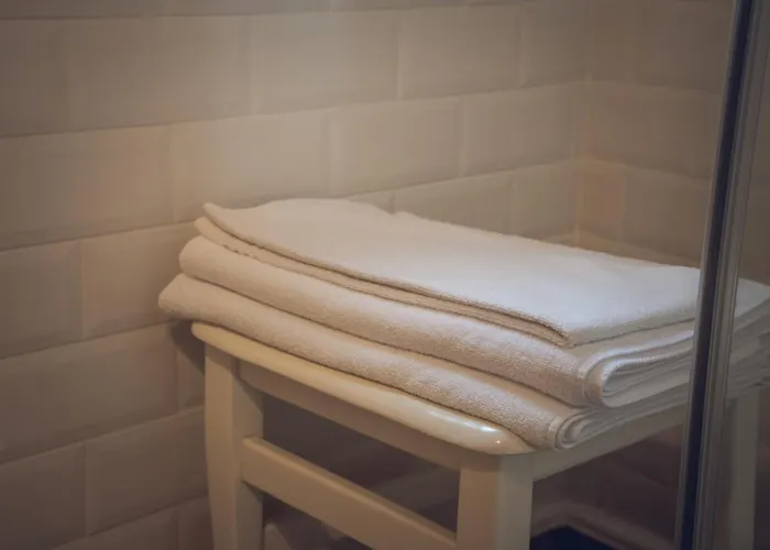 게스트하우스 Castanuelos 2*