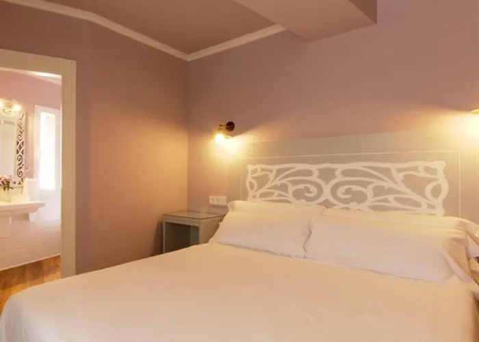 게스트하우스 Castanuelos 2*