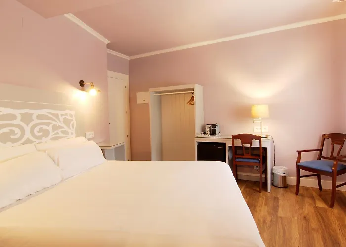 Castanuelos 게스트하우스 2*