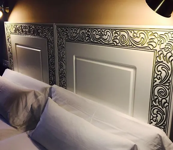 Castanuelos 게스트하우스 2*